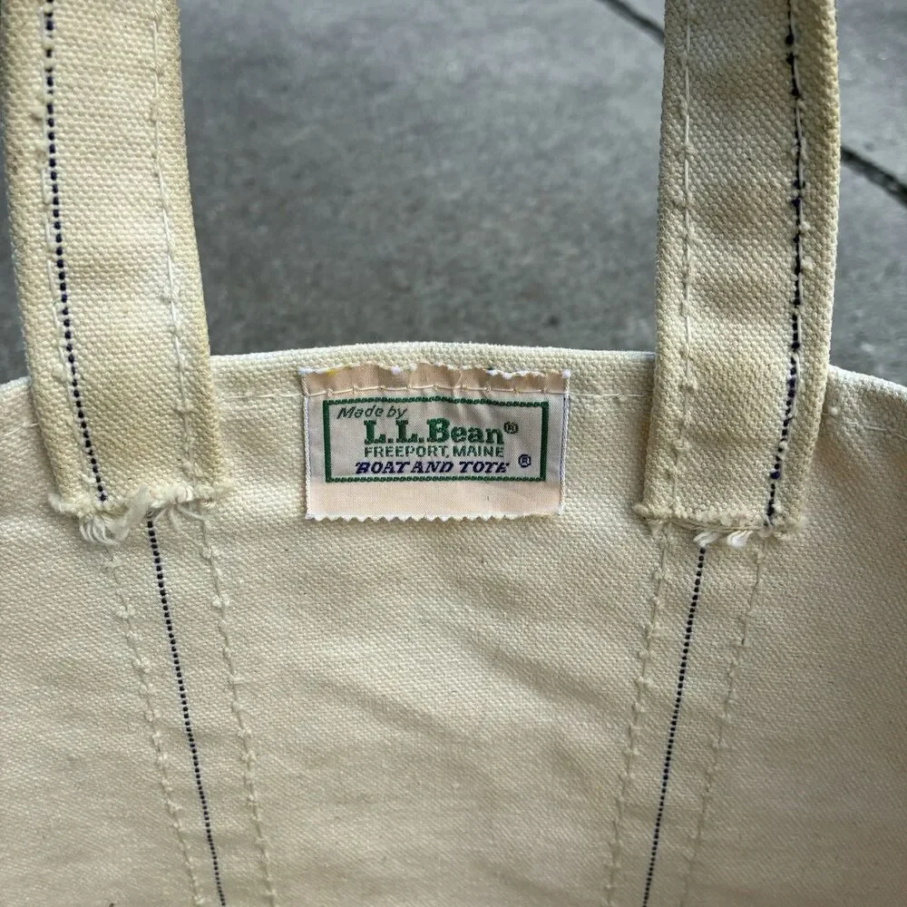 Rare Vintage 70's/80's Sawtooth Label Distressed LL Bean Faded 22x13x6